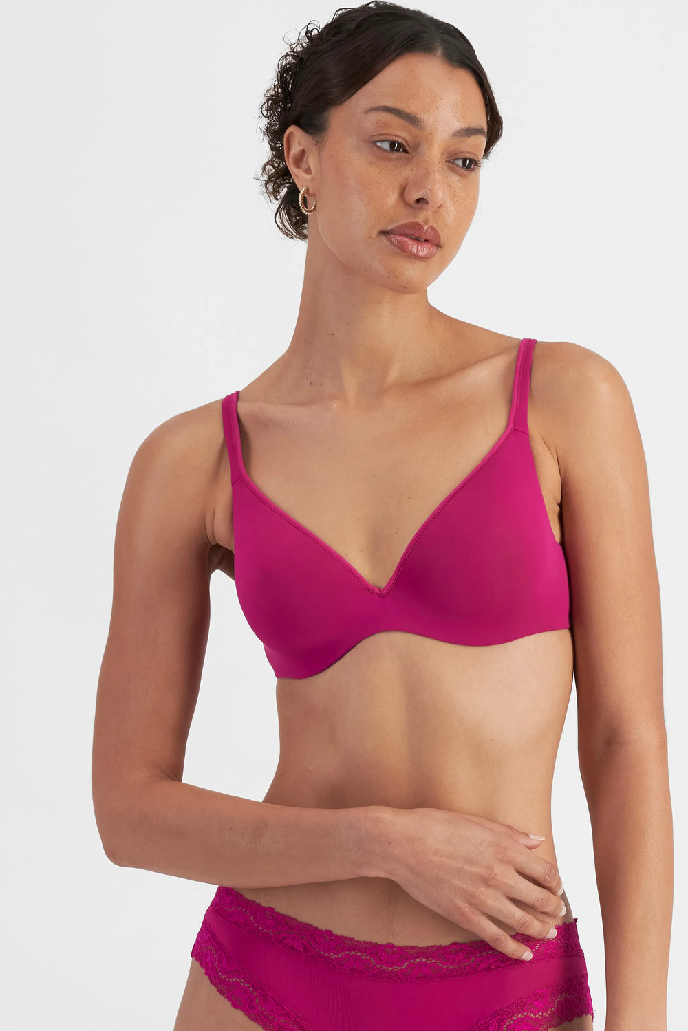 16 B